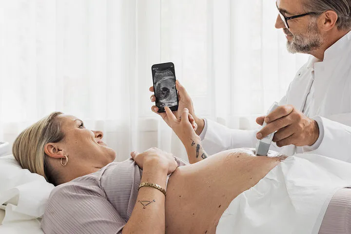 Experiences with handheld ultrasound in obstetrics